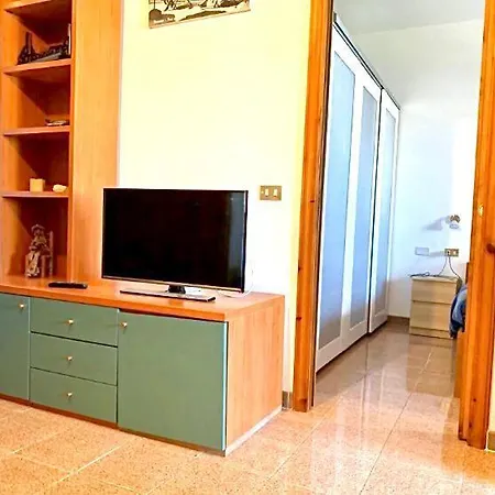 Rosaria's House بيت للعطل *